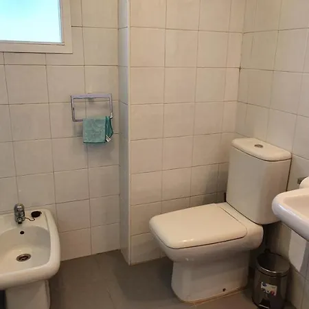 דירה Corner Sea View Penthouse With 95m² Terraces מארבלה