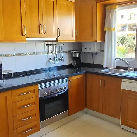 דירה Corner Sea View Penthouse With 95m² Terraces