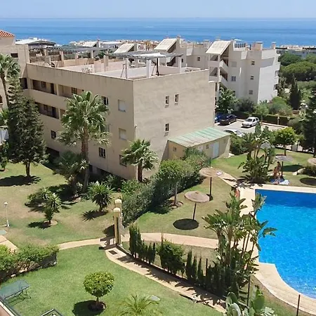 דירה Corner Sea View Penthouse With 95m² Terraces